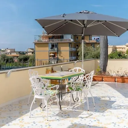 Apartment Realty Holidays - Vinny Sorrento
